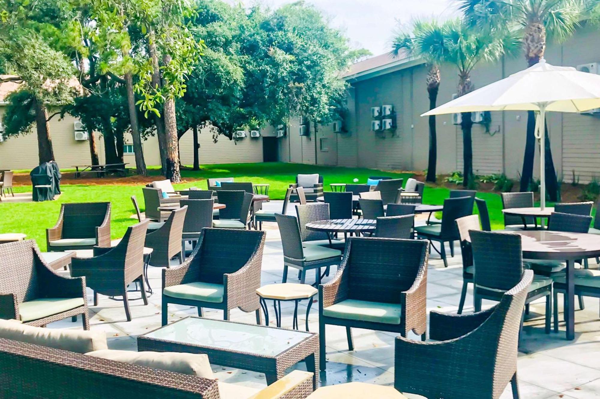 Seafarer Inn & Suites, Ascend Hotel Collection Jekyll Island Exterior photo